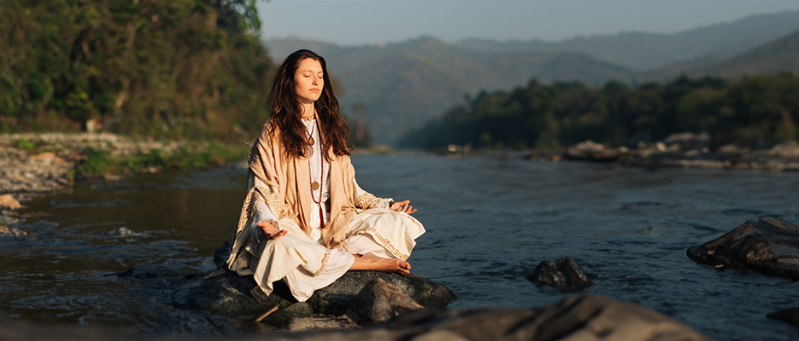 Rishikesh Spiritual Guide: Yogic Traditions & Yoga Essence